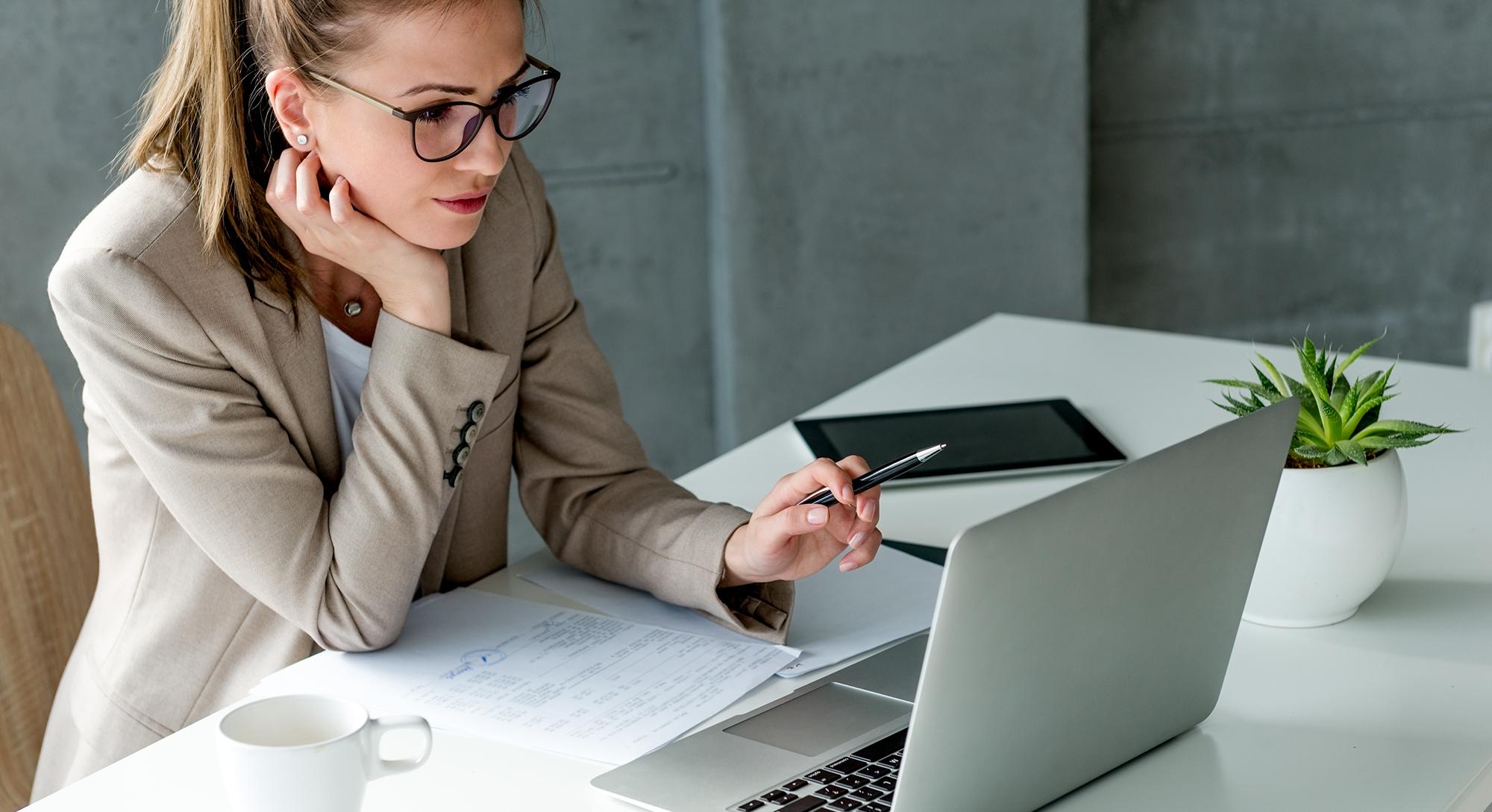 woman on laptop